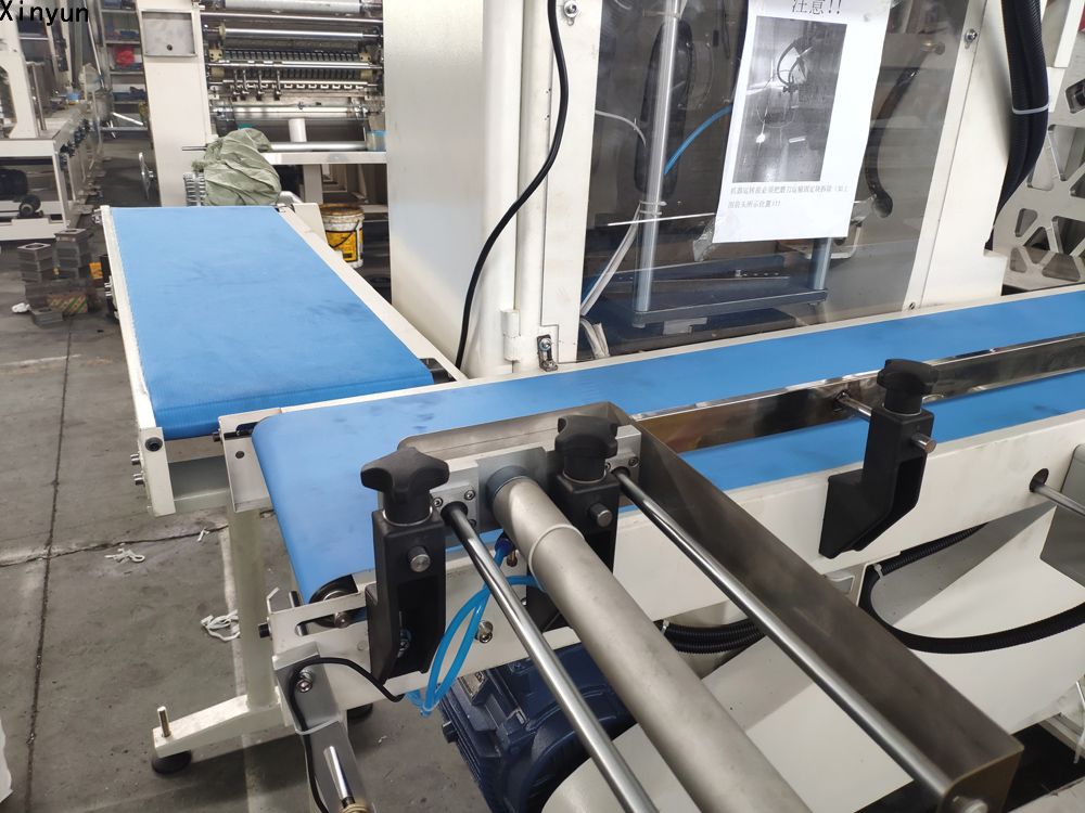 XY-AI-500 Automatic maxi roll paper band saw cutting machine