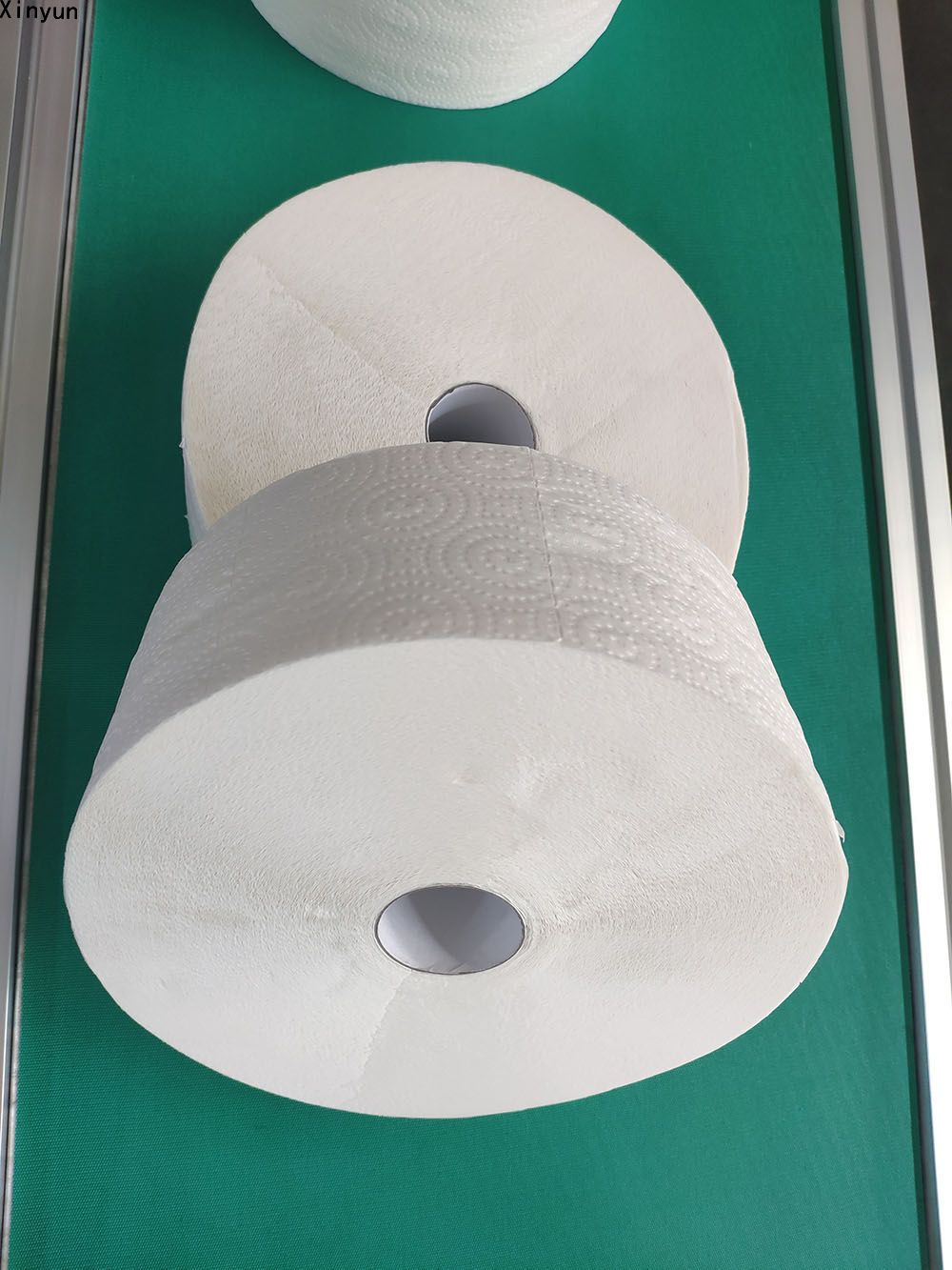 Automatic glue lamination maxi roll paper making machine
