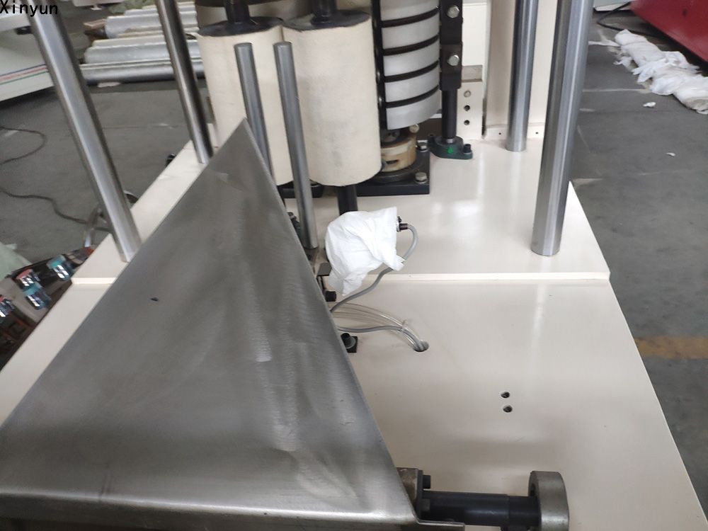 XY-OQ-7000A Automatic 4 colors printing napkin tissue making machine